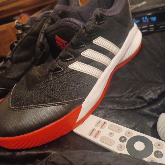 Addias - Picture 2 of 4